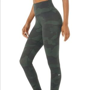 ALO Camo leggings M